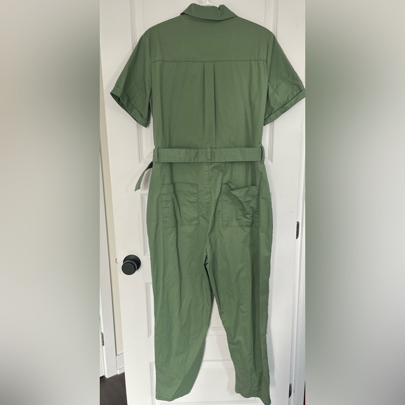 NWOT TOMMY HILFIGER Utility Jumpsuit with Belt and Buttons (sage Army Green) - Picture 2 of 6